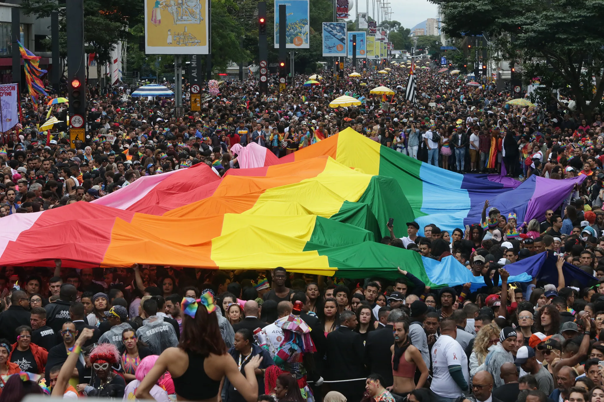 22ª Parada do Orgulho LGBTQ de São Paulo reúne famosos