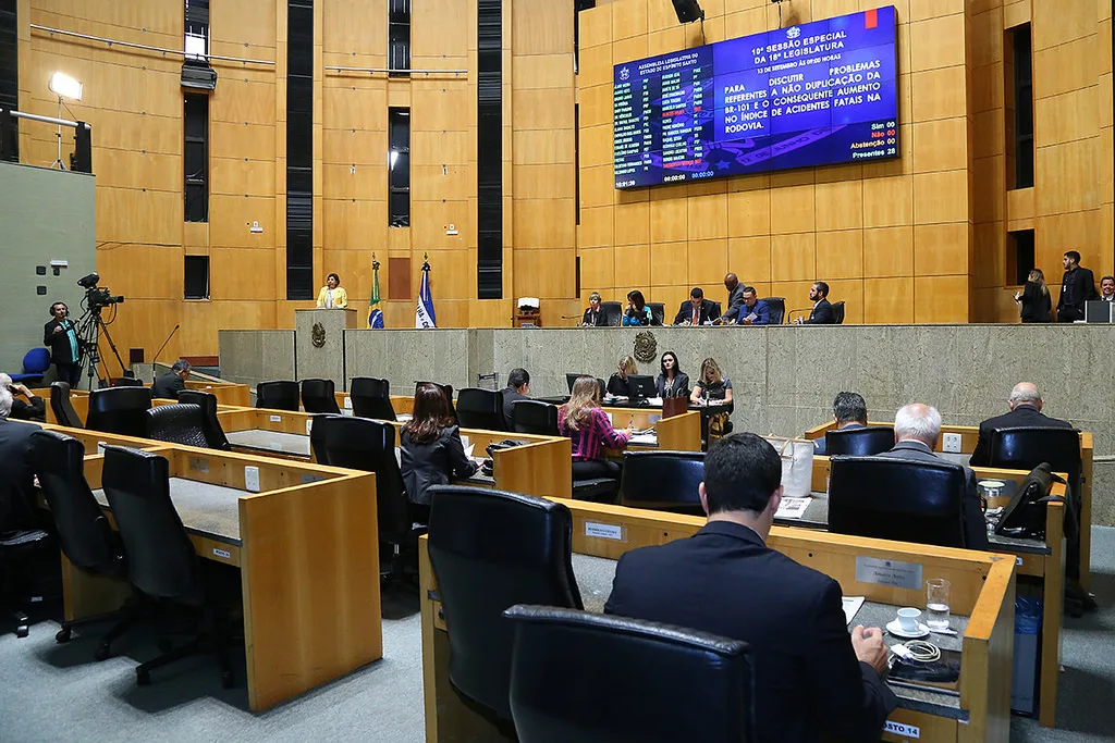 Deputados solicitarão que prefeitos cancelem alvará de funcionamento das cabines da ECO 101