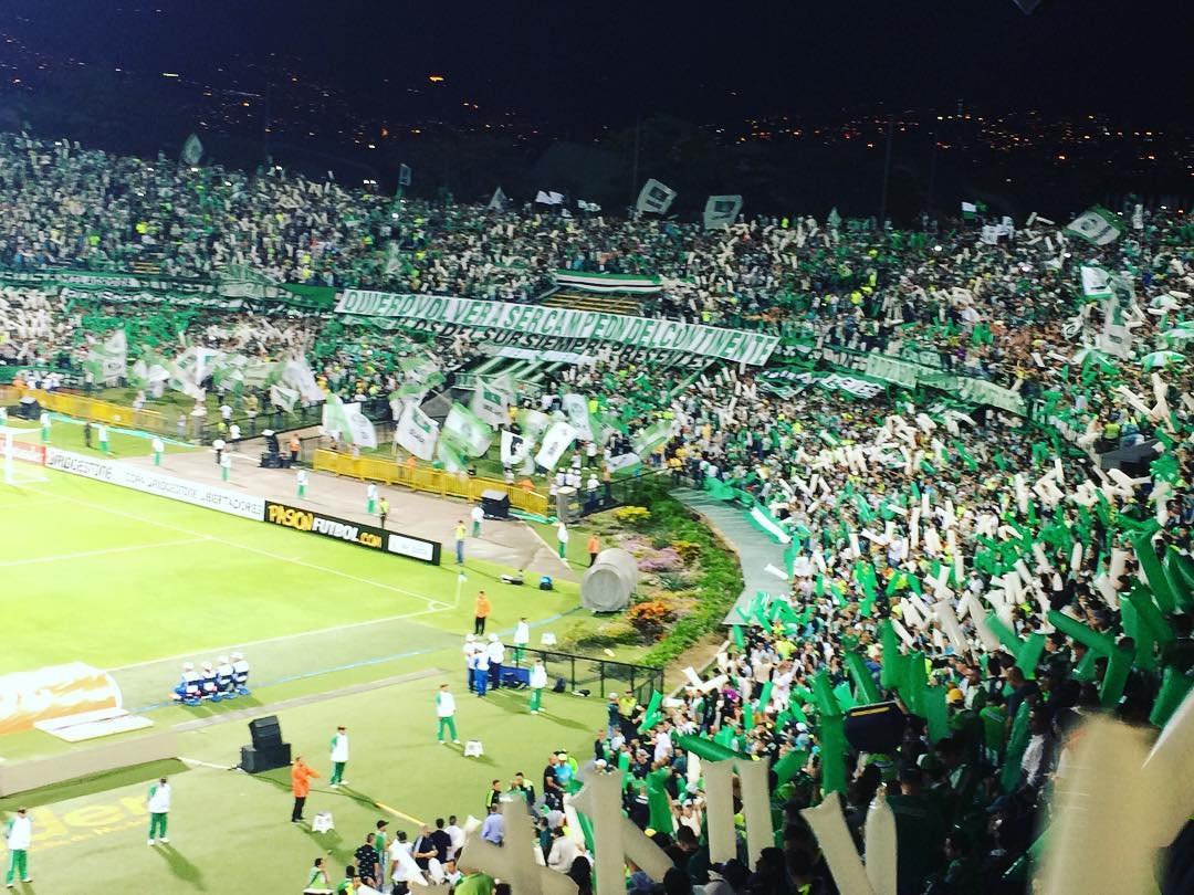 Com gol nos acréscimos, Atlético Nacional avança e encara São Paulo na semifinal