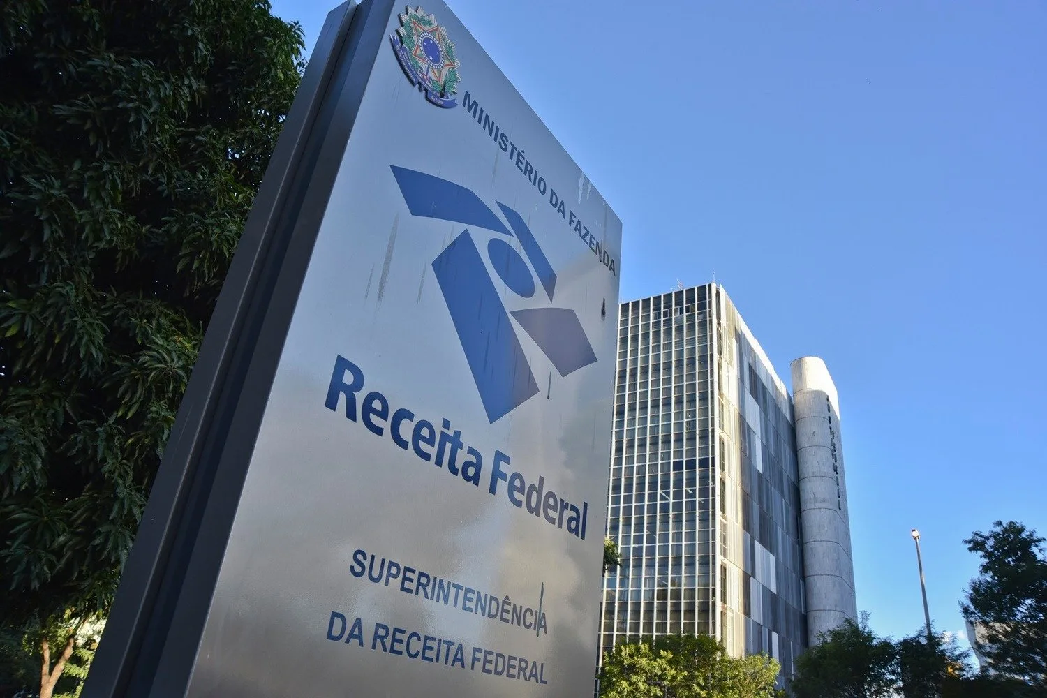 Mais de R$ 17 mi em mercadorias apreendidas pela Receita Federal foram doadas em 2019