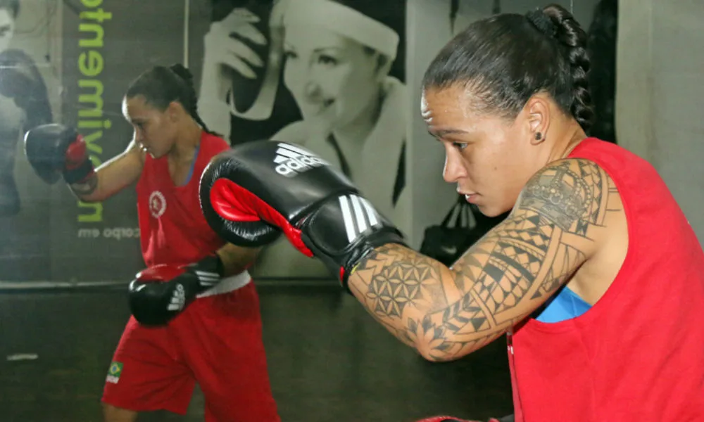 Pugilista Bia Ferreira conquista medalha inédita para o boxe brasileiro feminino no Pan