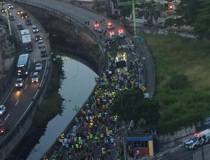 Protesto contra Governo Dilma é cancelado em Vitória por causa da chuva