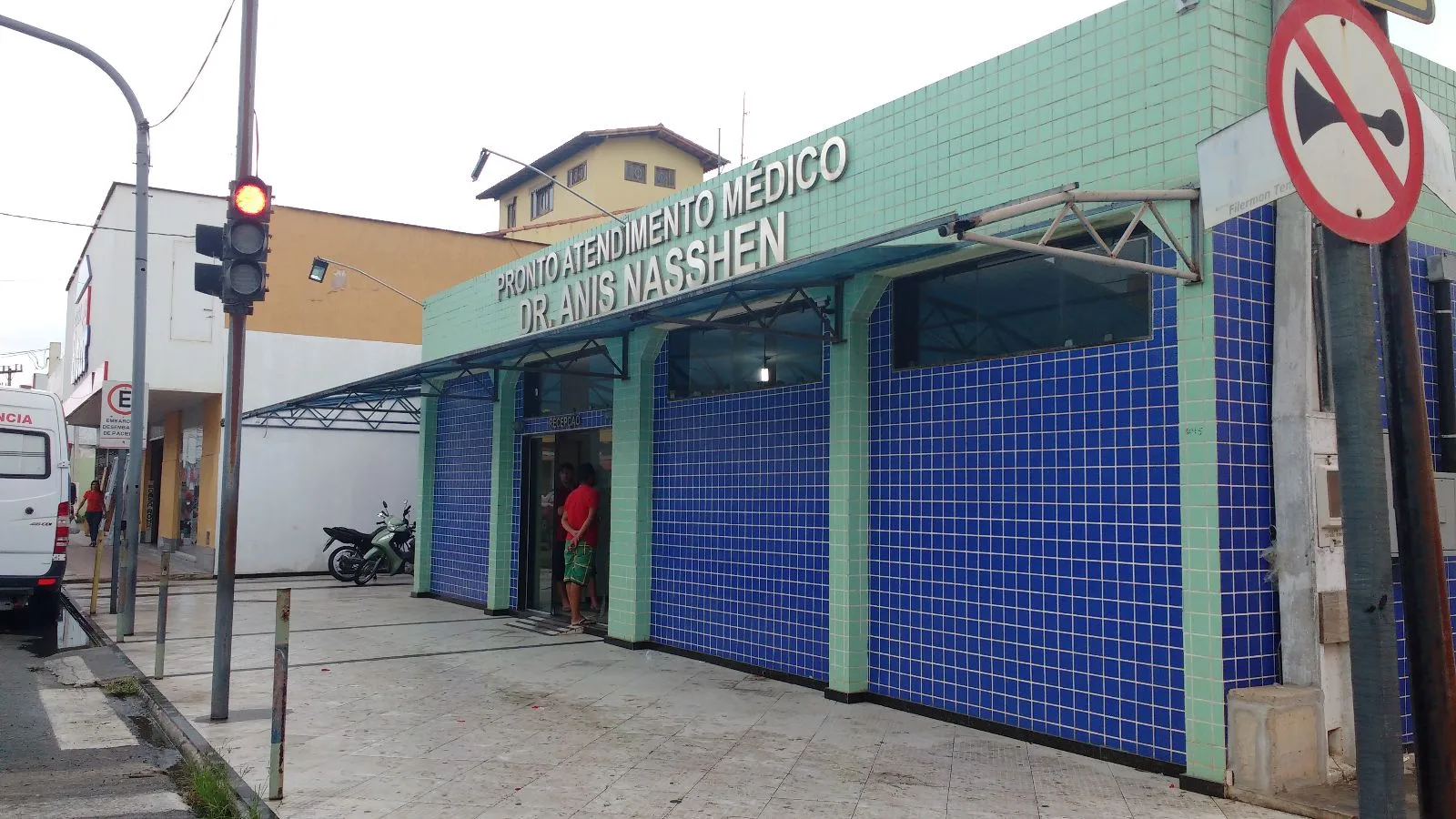 Bandidos armados invadem casa e amarram idosos durante assalto em Marataízes