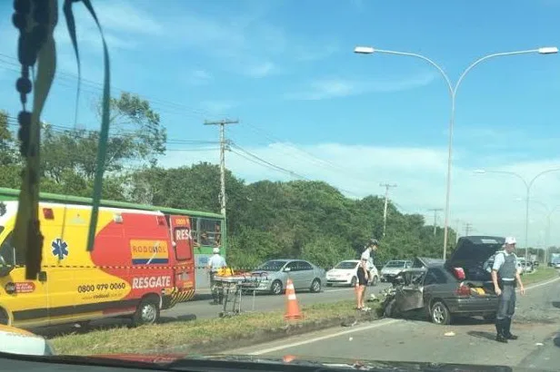 Jovem fica gravemente ferido após acidente em Vila Velha