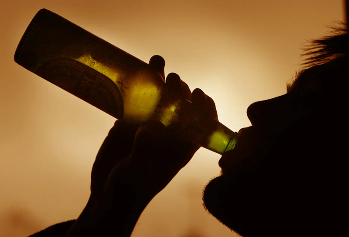 POSED BY MODEL. Generic photo of a teenager drinking alcohol. Children under 15 should not drink a drop of alcohol, even at home, the Government’s chief medical officer said today. PRESS ASSOCIATION Photo. Picture date: Thursday January 29, 2009. Sir Liam Donaldson received the backing of health campaigners for attempting to clear up some of […]