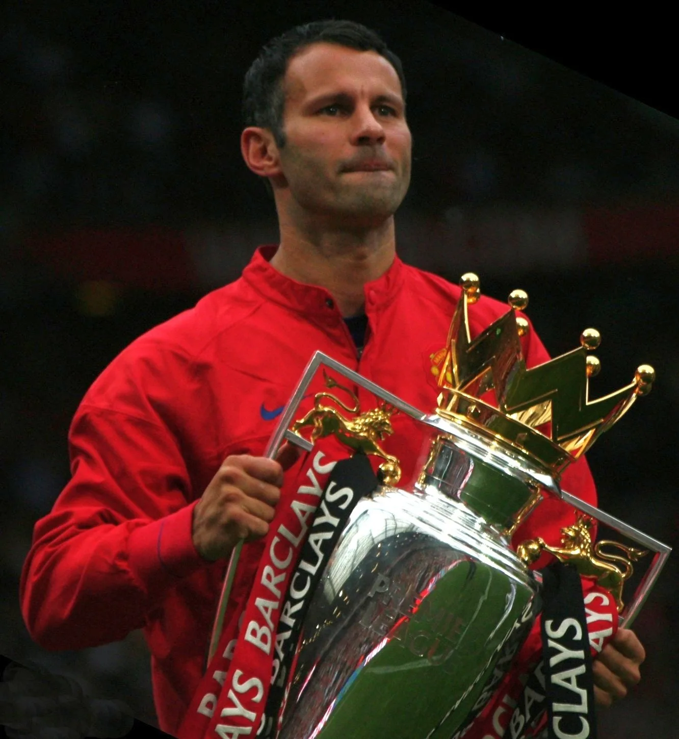 Após 29 anos, Ryan Giggs anuncia saída do Manchester United