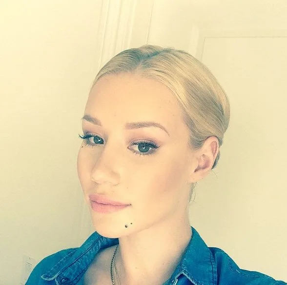 Iggy Azalea se defende de fãs de Britney Spears