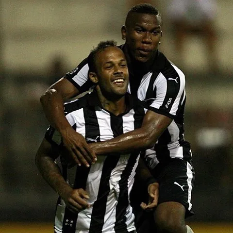 Botafogo vence Madureira, mantém invencibilidade e assume vice-liderança