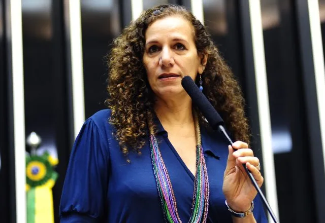 Oposição anunciou obstrução das votações desta quarta-feira, diz Jandira Feghali