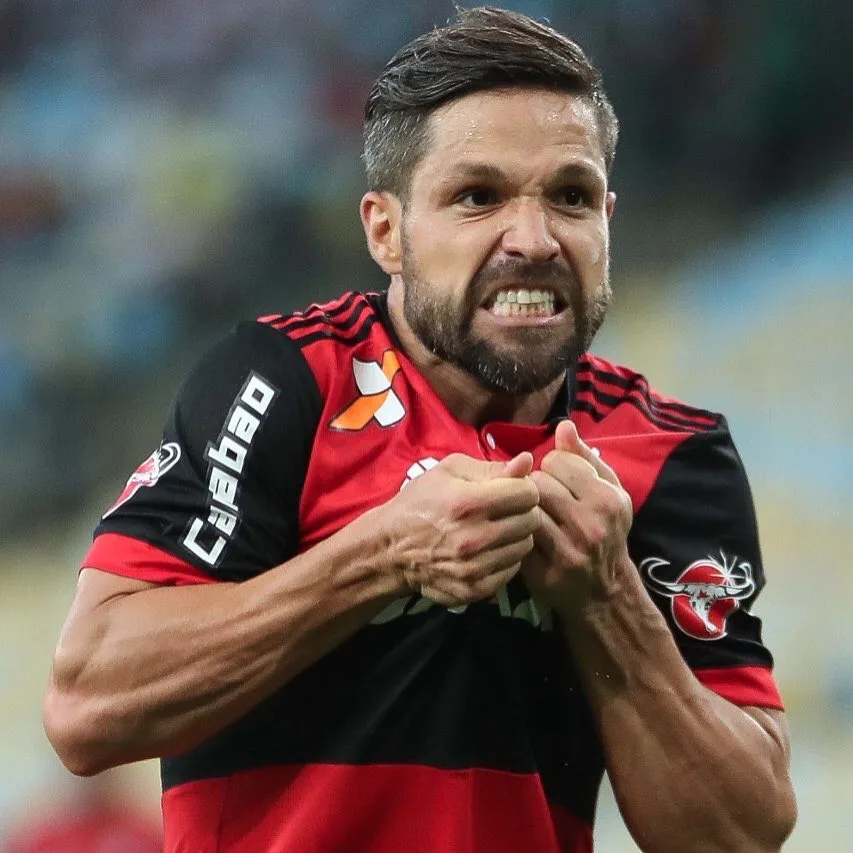 Flamengo treina e Diego analisa o confronto contra o Cruzeiro, no Mineirão