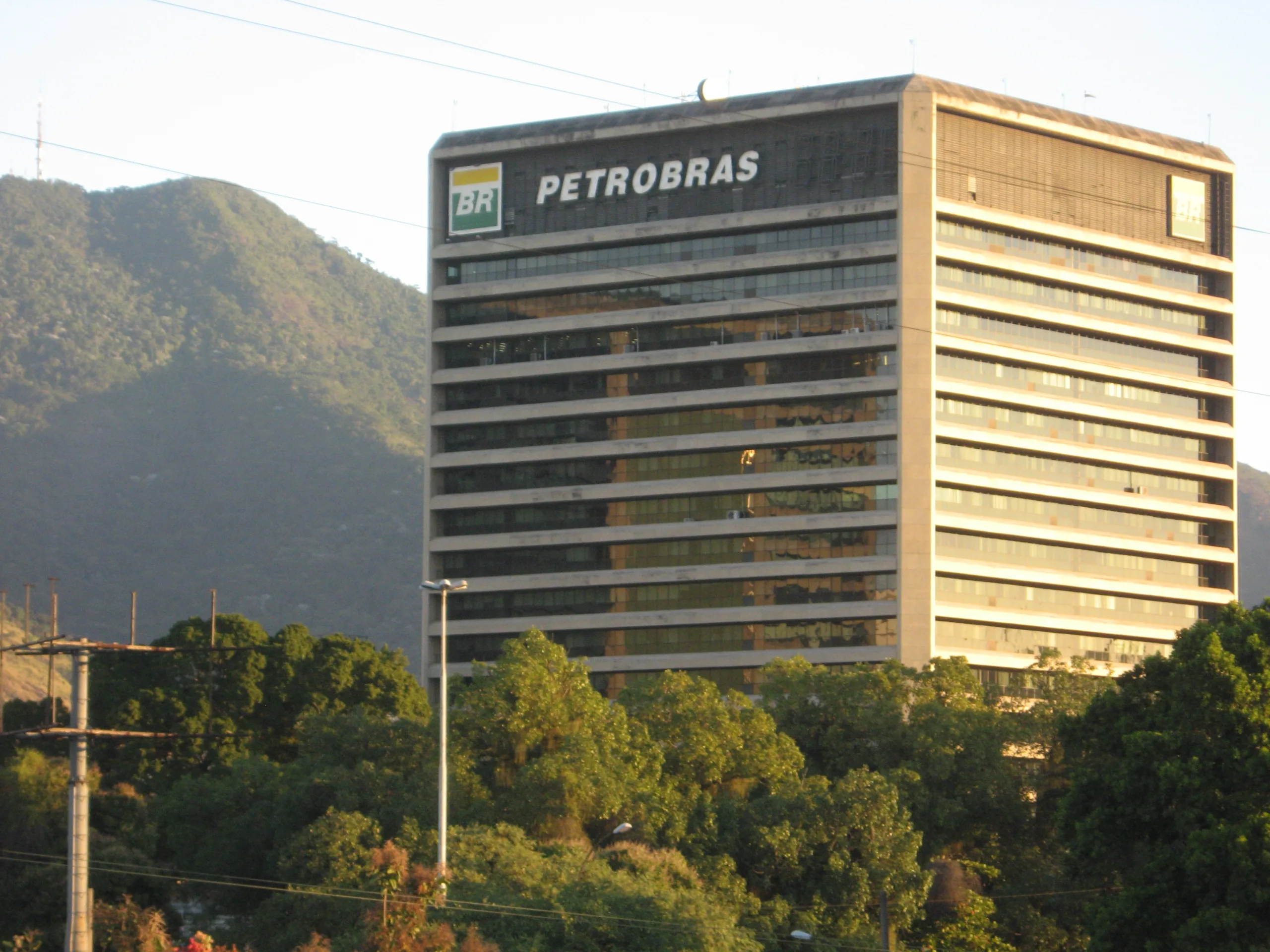 Indicados por acionistas minoritários são eleitos para Conselho da Petrobras