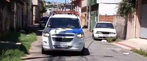 Voltava do velório da mãe! Policial reage a assalto e troca tiros com criminoso em Jardim América