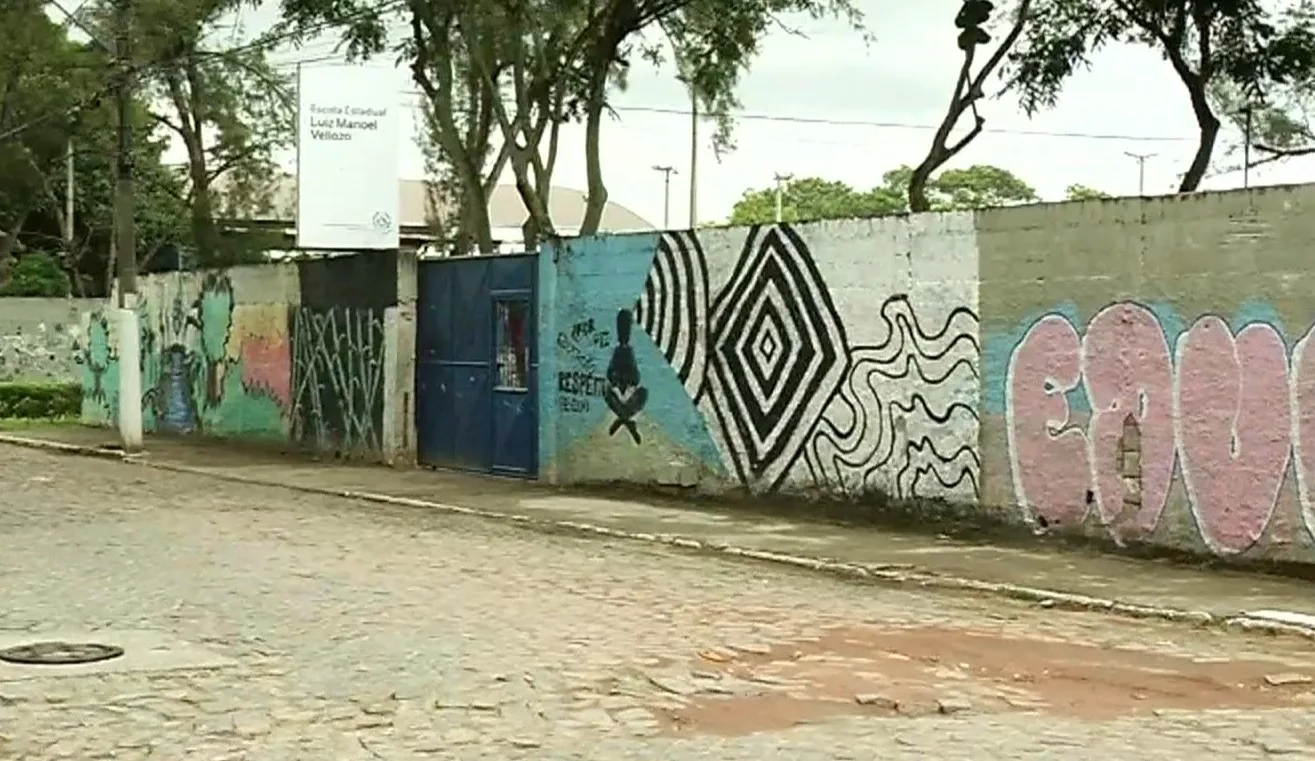 Bandidos armados invadem escola e impõem toque de recolher em Vila Velha