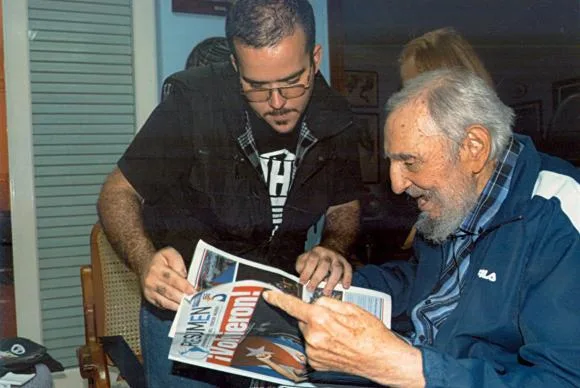 Cuba publica primeiras fotos de Fidel Castro em quase seis meses