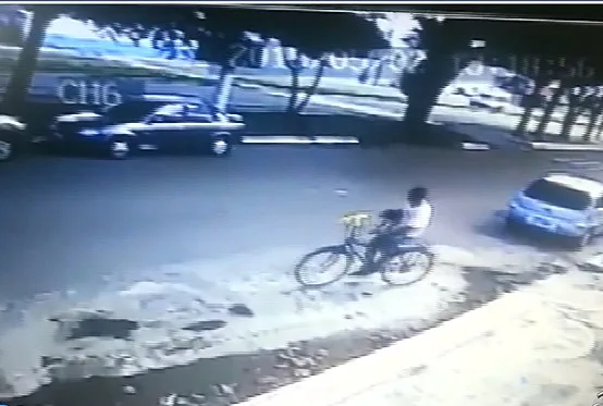 Cachorro é roubado e suspeito foge de bicicleta em Vila Velha