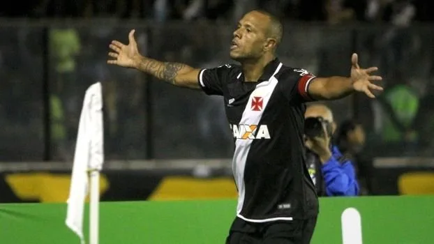 Sem Luis Fabiano, Vasco busca a recuperação no Brasileirão contra o Vitória