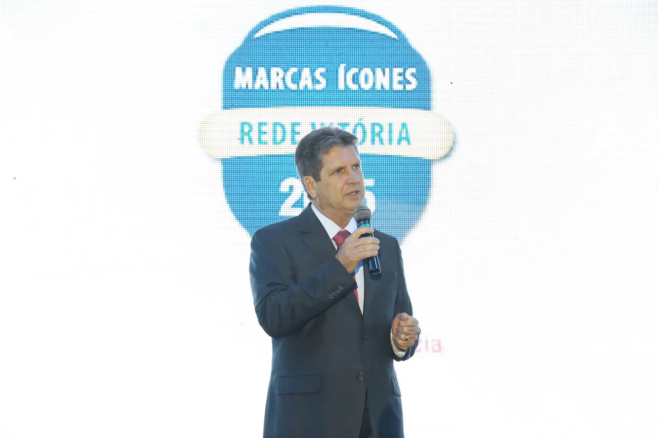 Empresários capixabas fazem festa na entrega do Prêmio Marcas Ícones 2015