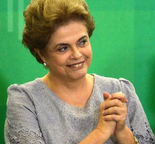 Brasília – Presidenta Dilma Rousseff durante encontro com juristas contrários ao impeachment, no Palácio do Planalto (José Cruz/Agência Brasil)