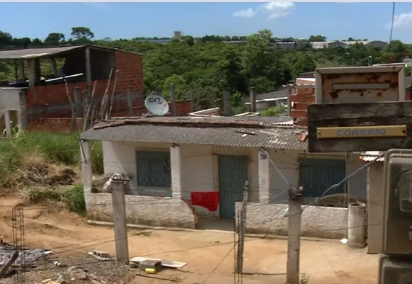 Homem é morto com golpe de barras de ferro dentro da própria casa na Serra