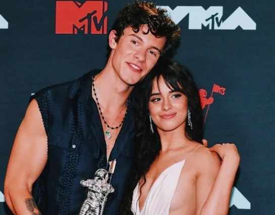 Camila Cabello faz 24 anos e Shawn Mendes compartilha declaração