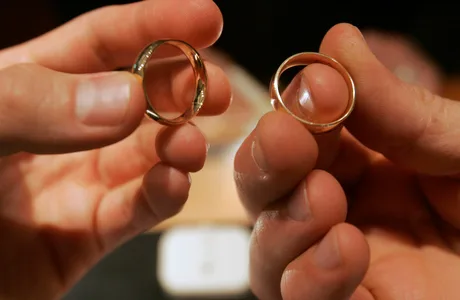 Quer casar? Lei garante desconto para o casamento civil de casais de baixa renda em Vitória