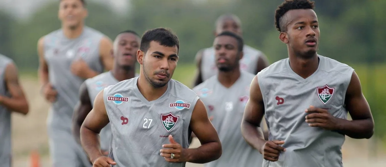 Após derrota, Fluminense treina em Porto Alegre antes de voltar ao Rio