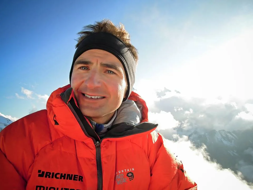 Alpinista Ueli Steck, conhecido por 'Máquina suíça', morre em acidente no Everest