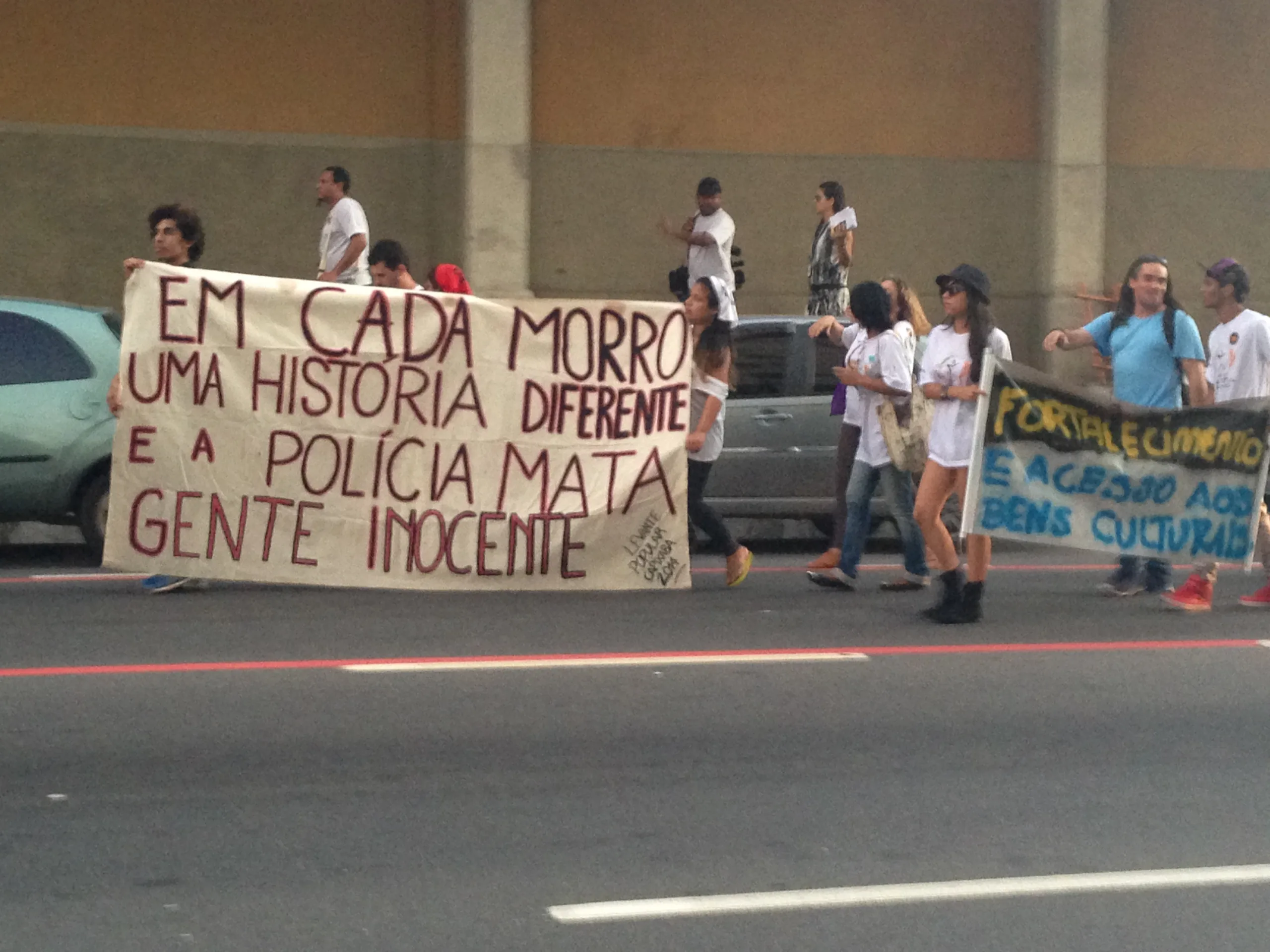 Protesto no Centro deixa trânsito complicado na volta para casa do capixaba