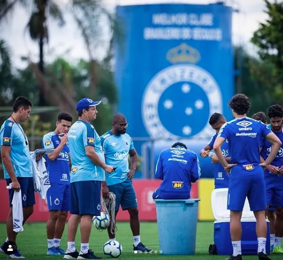 Cruzeiro perde para o Sesi-SP e vê Taubaté colar na briga pela ponta da Superliga