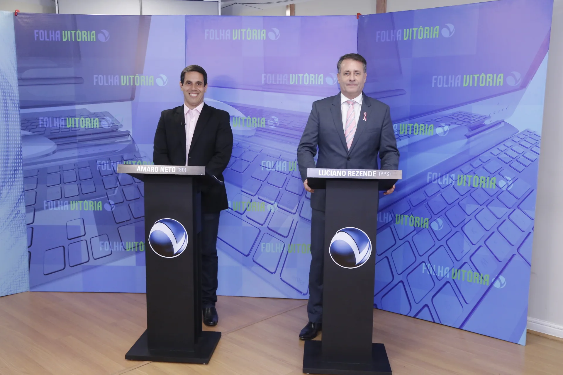 Candidatos a prefeito priorizam propostas, mas trocam farpas em debate da Rede Vitória