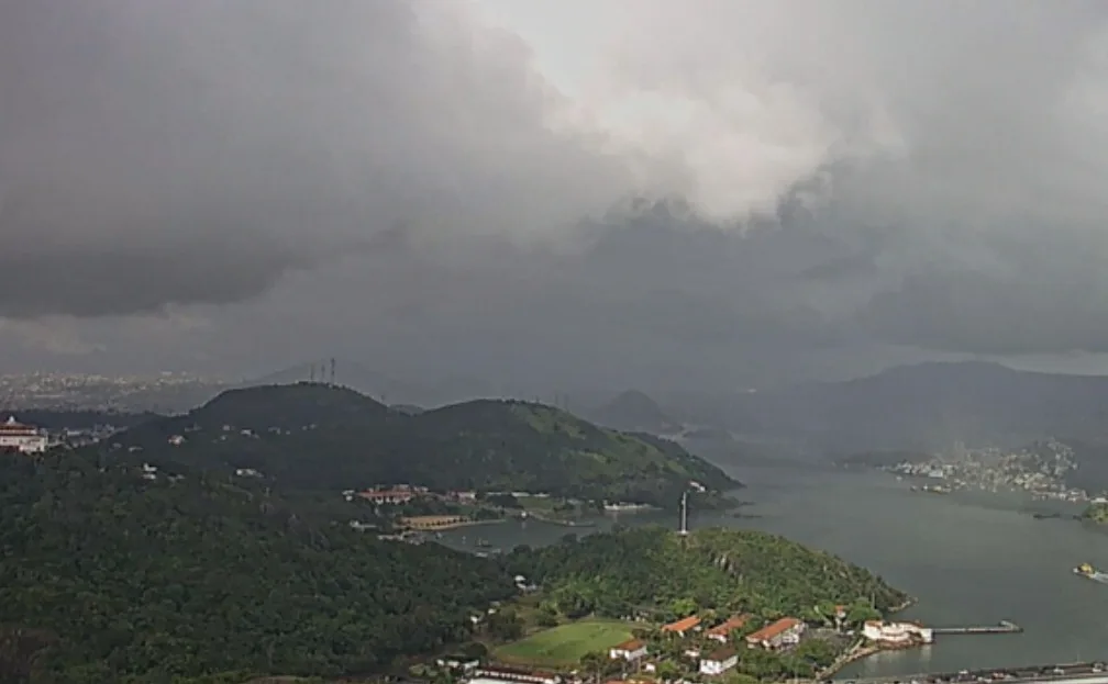 Previsão de chuva e ventos fortes durante toda a semana no Estado