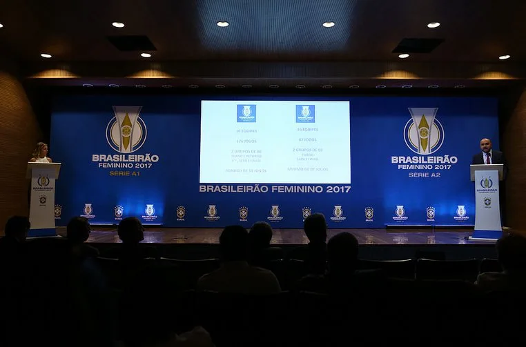 CBF apresenta Brasileirão Feminino com 2 divisões e vagas para 'times de camisa'