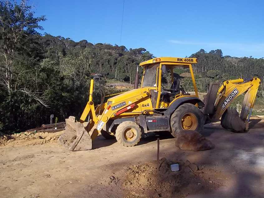 Polícia Ambiental paralisa garimpo clandestino em Domingos Martins