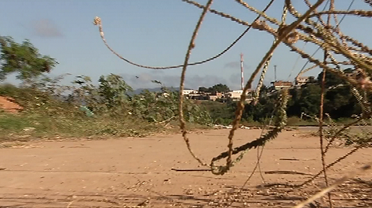 Corpo de homem é encontrado dentro de terreno em Cariacica