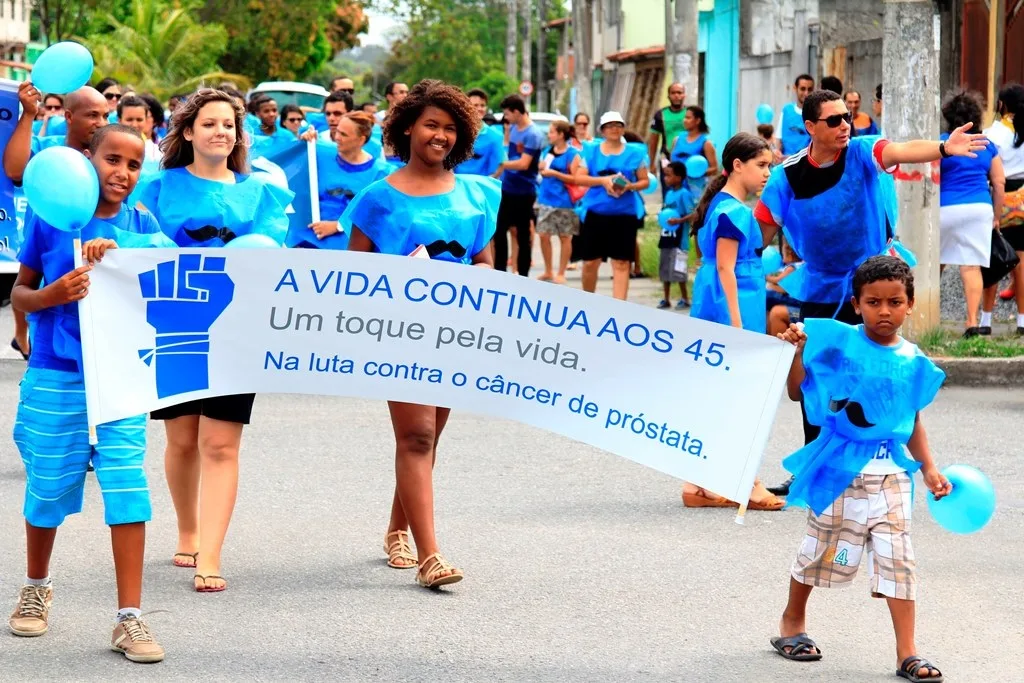 Adventistas ocupam as ruas da Serra e promovem passeata de conscientização