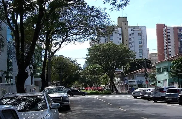 Flanelinha é espancado com coronhadas e golpes de ferro em bairro nobre de Vitória