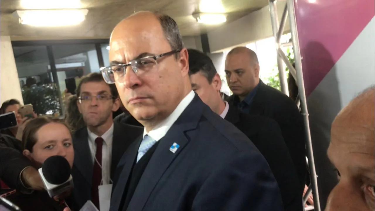 Mortes por covid-19 no RJ teriam ultrapassado 19 mil sem isolamento, diz Witzel