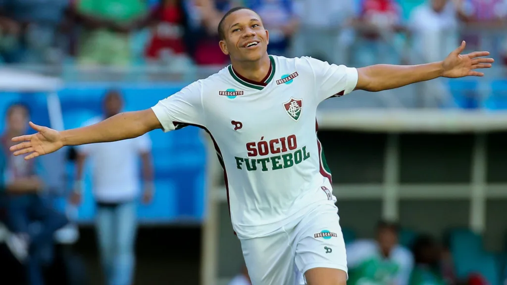 Wellington Silva é reprovado em exames médicos no Bordeaux e volta ao Fluminense