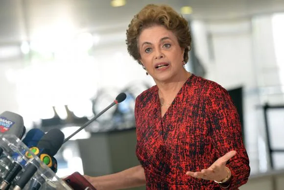 Manifestação contra Dilma e Lula reúne 10 mil pessoas em Vitória