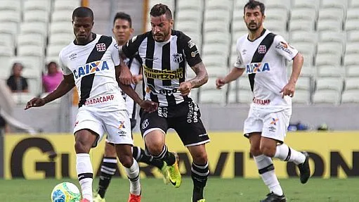 Vasco joga mal, perde do Ceará e dá adeus ao título da Série B