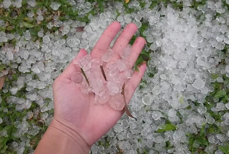 Alerta para chuva de granizo no final de semana no Estado