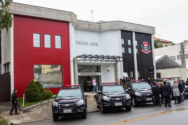 O Governador Geraldo Alckmin participou da Entrega de 30 viaturas da policia civil, da Solenidade de Inauguração da Nova Sede do 3° Distrito Policial de Sorocaba e também do Descerramento das Placas de Inauguração das Novas Sedes da Delegacia de Defesa da Mulher, 4° e 8° Distritos Policiais do Município e Plantão Zona Norte. Data: […]