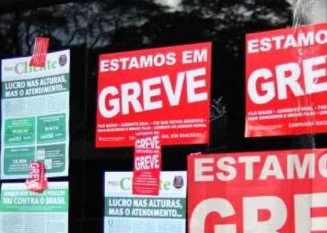 Bancários em greve não entram em acordo e agências continuam fechadas no Estado