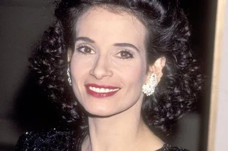 Theresa Saldana, atriz de Uma Noite Muito Louca, morre aos 61 anos de idade