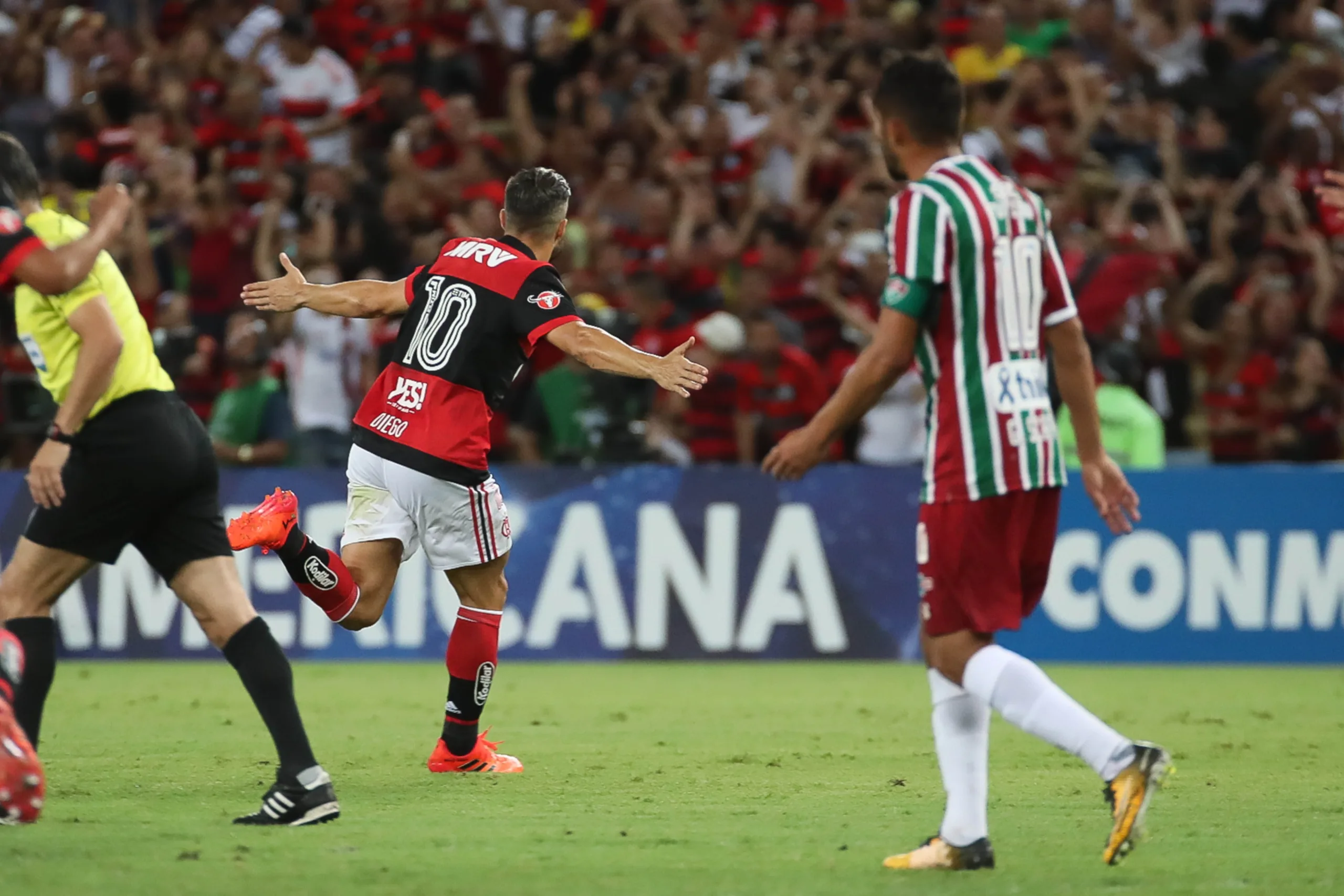 Flamengo obtém empate contra Fluminense e está na semi da Sul-Americana