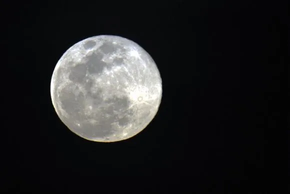 Maior superlua em quase 70 anos será vista no dia 14 de novembro