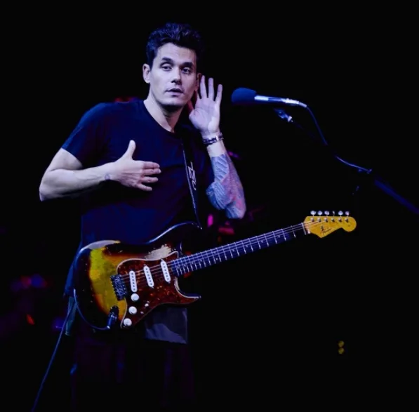 Casa de John Mayer é invadida e ladrão leva mais de 380 mil reais em objetos!