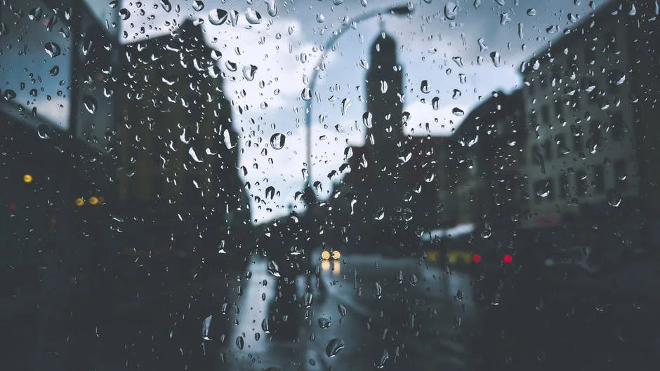 Semana começa com chuva no ES. Veja a previsão!