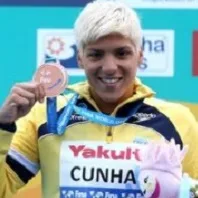 Após 1 ouro e 2 bronzes em Mundial, Ana Marcela Cunha festeja prata no Canadá