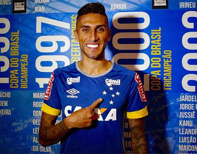 Rafael Marques diz que optou pelo Cruzeiro por 'grandeza' do clube